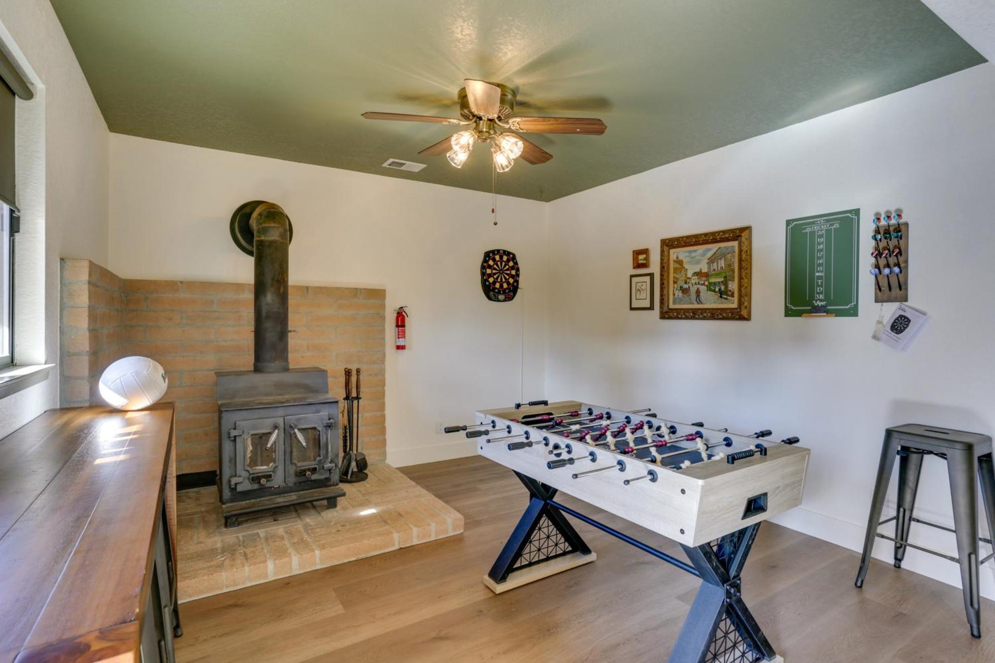 Pet-Friendly Escape With Game Room And Fire Pit! North Fork Zewnętrze zdjęcie